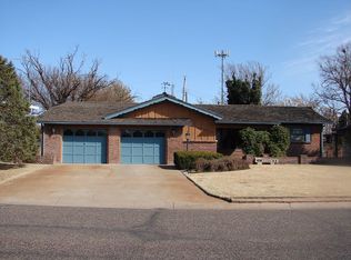 1327 Nelson Ave, Liberal, KS 67901