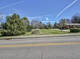 610 Wesley Rd, Knoxville, TN 37909