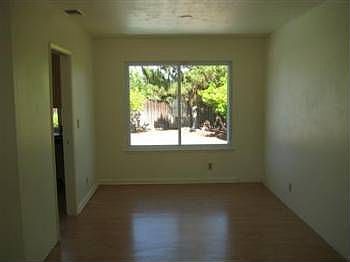 4th image of 8227 Twin Oaks Ave