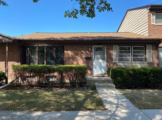 519 Washington Sq, Wood Dale, IL 60191