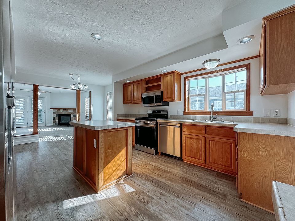 23662 W Lake Point Dr, Channahon, IL 60410 Zillow