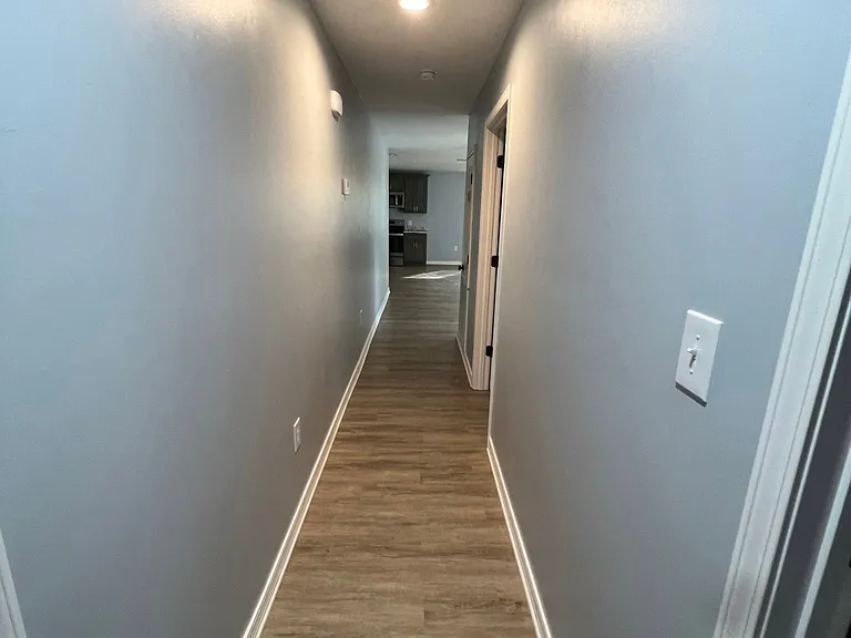 101 Clark Ave — Photo 7