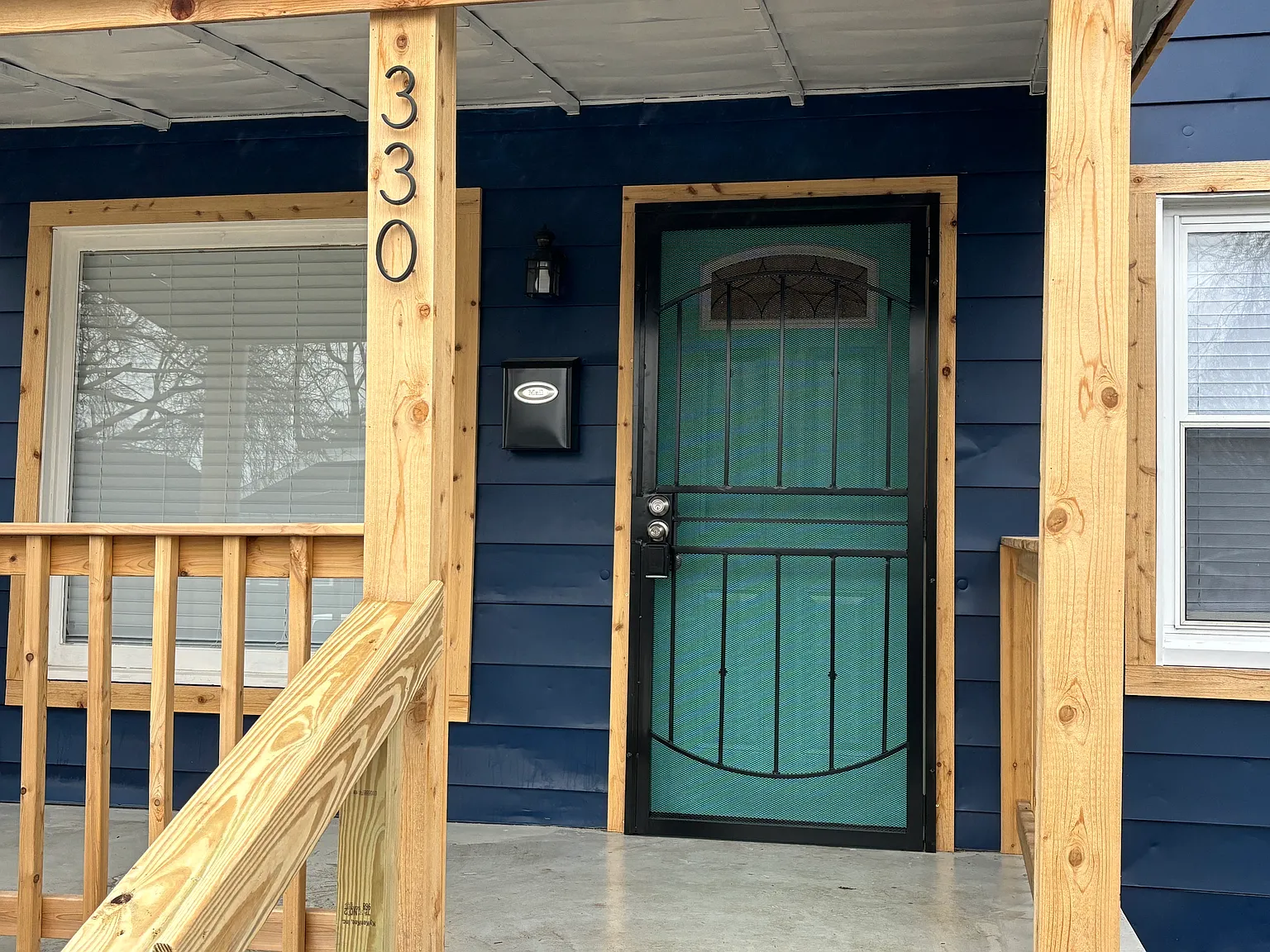 3 bed, 1100 sqft, $1,500 — Photo 2