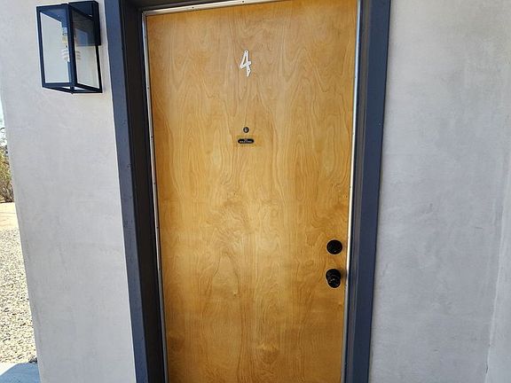 2nd image of 6545 Pine Ave #4