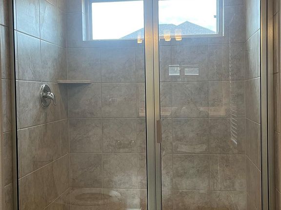 5th image of 450 Aurora Creek Ln