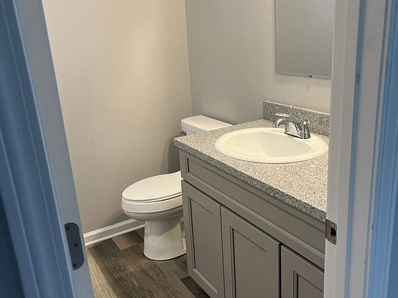 5th image of 202 Iris St #A