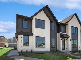 7672 Rambler Ln, North Richland Hills, TX 76182