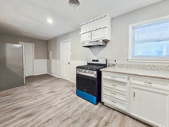601 Brookfield Dr — Photo 7