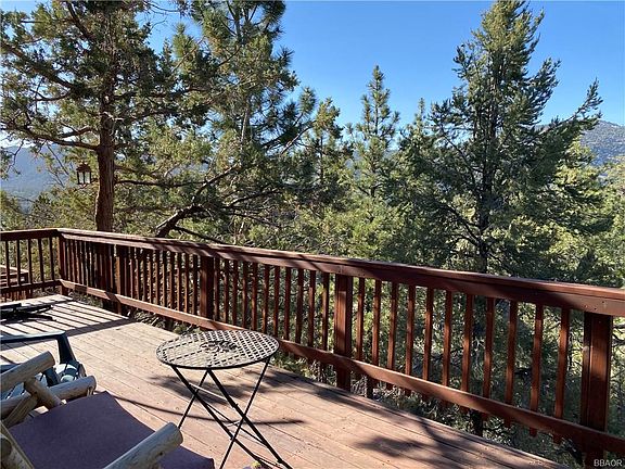 4th image of 209 Starr Dr