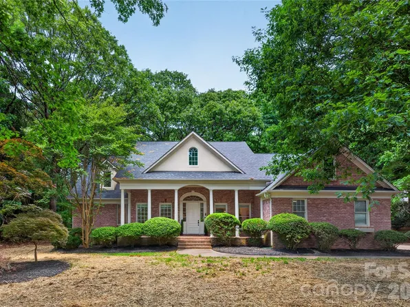 6424 Antioch Ct, Matthews, NC 28104