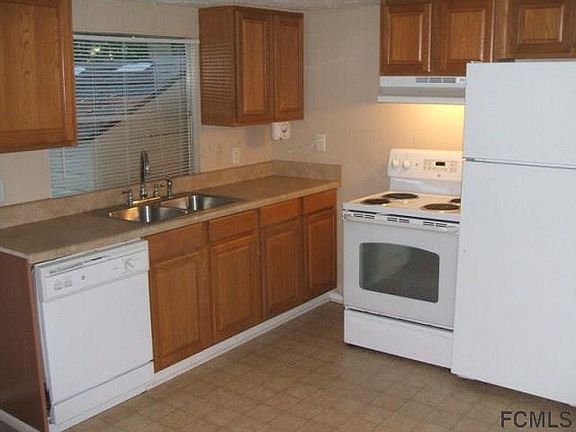 3rd image of 95 Hernandez Ave