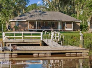 120 Pinetree Rd, Midway, GA 31320