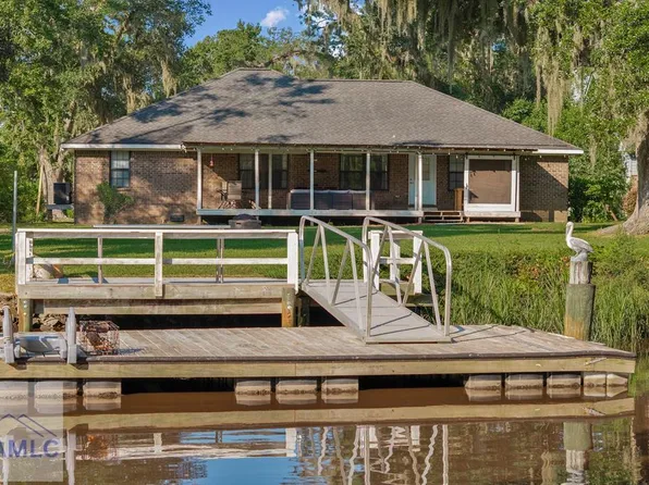 120 Pinetree Rd, Midway, GA 31320
