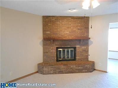 5th image of 518 Lakeshore Dr