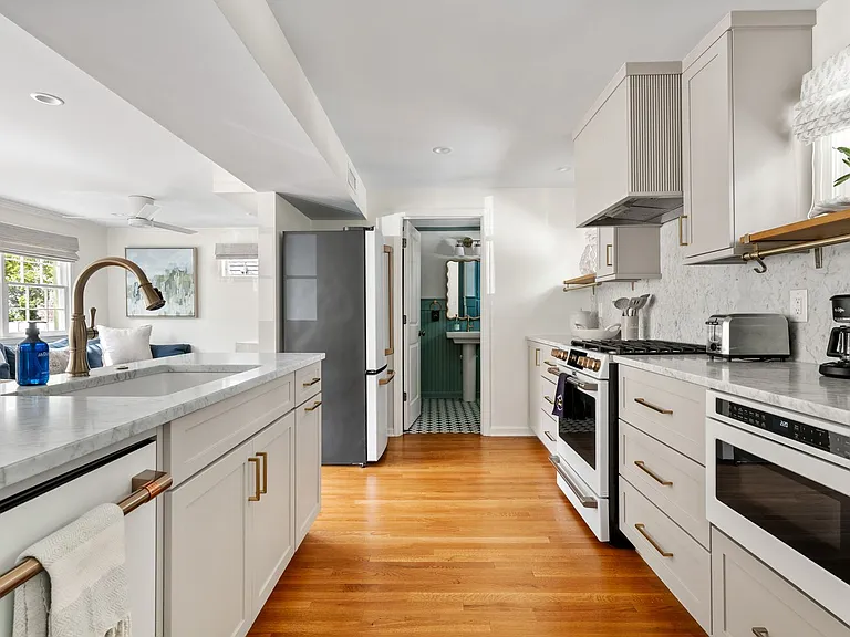 6 Smith Pl — Photo 13
