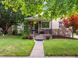 7557 Standard Ave, Center Line, MI 48015