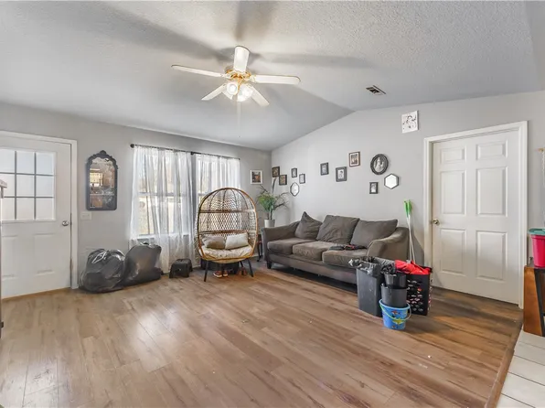 22045 Cheryl Dr #22047, Siloam Springs, AR 72761