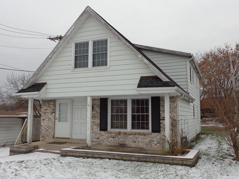 1st image of 2615 W Grange Ave