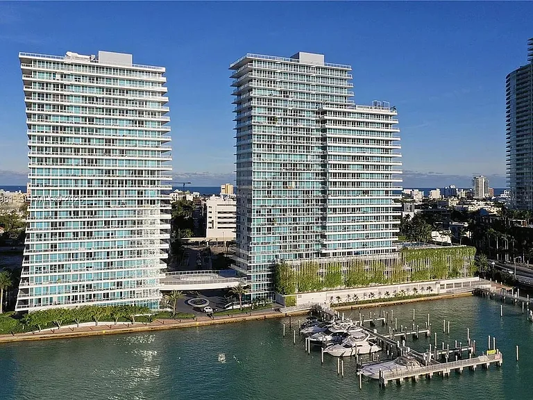 540 West Ave #2114 — Photo 34