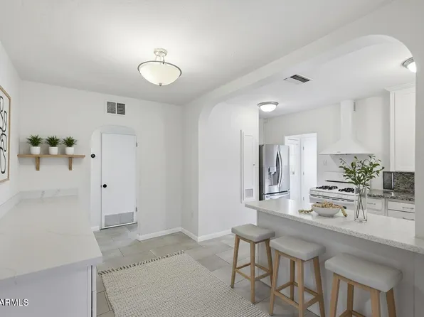 1117 E FERN Drive N, Phoenix, AZ 85014