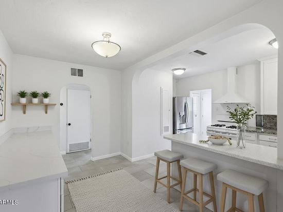 1117 E FERN Drive N, Phoenix, AZ 85014