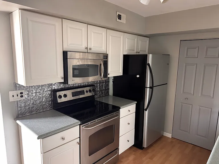 111 Reliance Cir — Photo 11