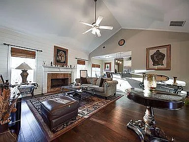 152 Falling Shoals Dr — Photo 4