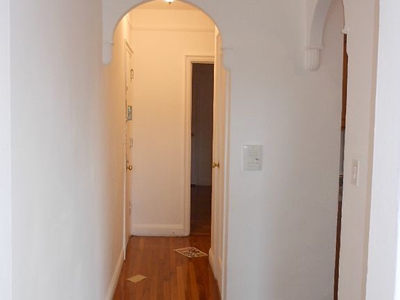 2nd image of 2346 Walton Ave