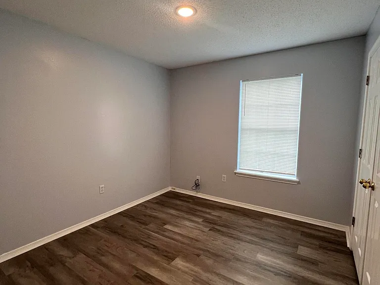 13181 Warren Dr — Photo 11