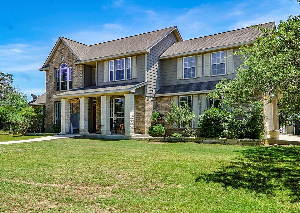 1st image of 215 Skyview Dr