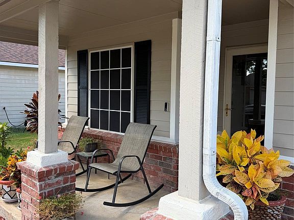5th image of 19306 Yaupon Ranch Dr
