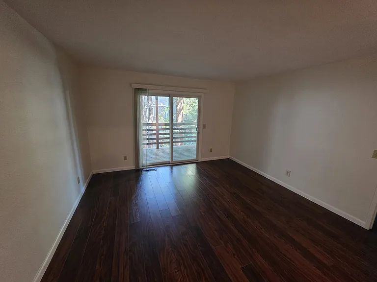 1884 Sally Creek Cir — Photo 35