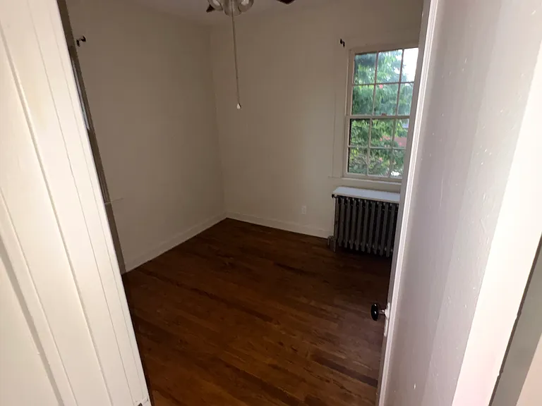 628 Avenue F #D — Photo 6