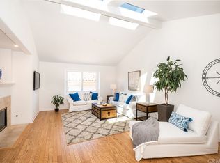 1525 Artesia Blvd UNIT B, Manhattan Beach, CA 90266