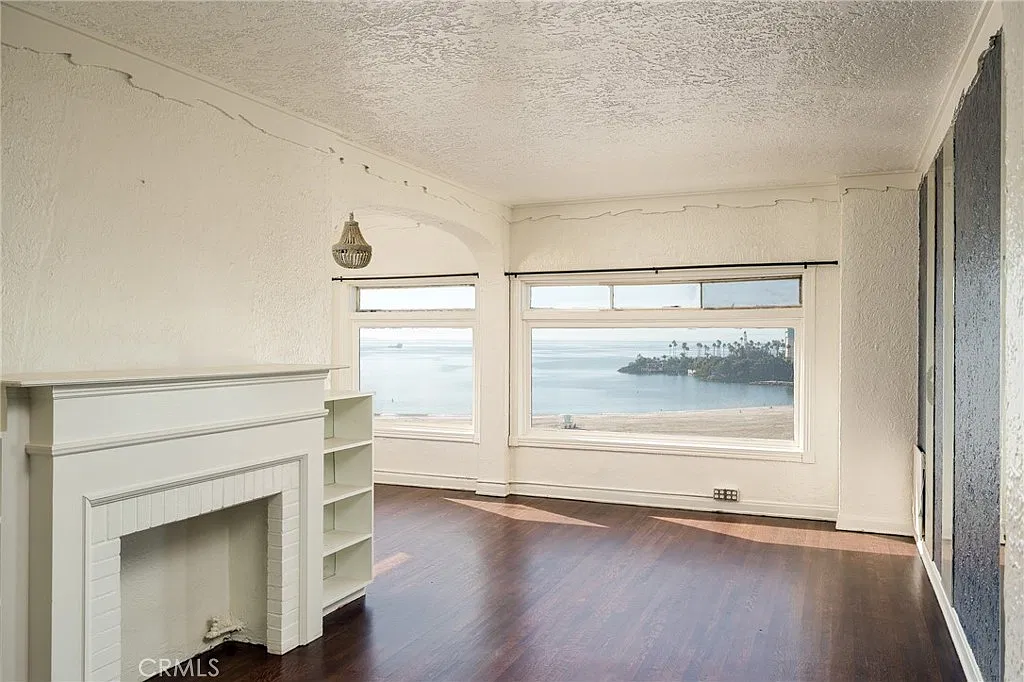 2 bed, 920 sqft, $3,000 — Photo 4