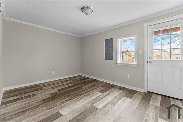 454 Harding St — Photo 9