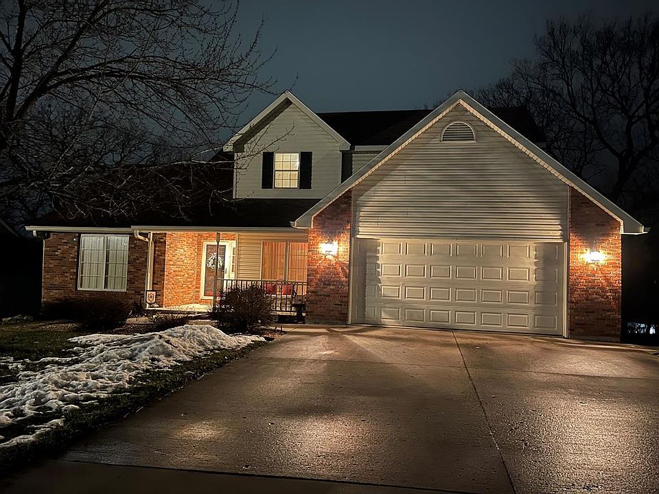 1st image of 1820 Lakeview Dr
