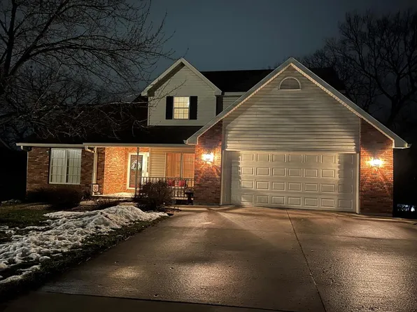 1820 Lakeview Dr, Chillicothe, MO 64601