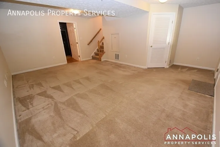 8735 Thornbrook Dr — Photo 11
