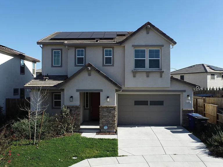 4304 Limelight Way — Photo 1