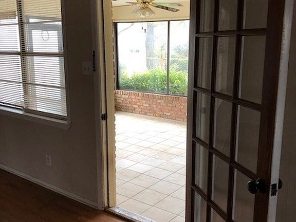5th image of 2819 Rex Cruse Dr