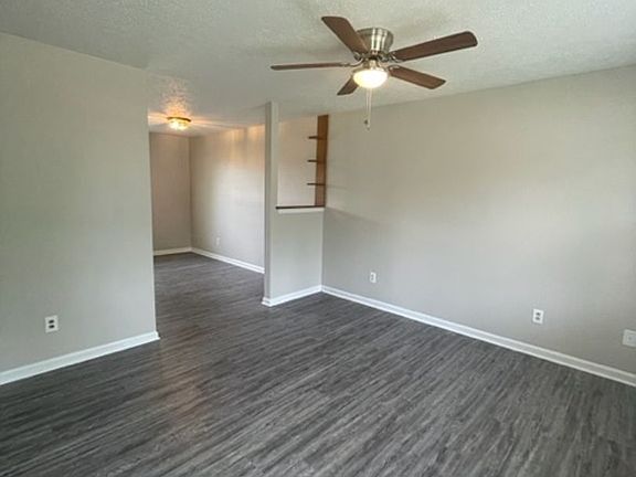 3rd image of 6106 Julie Kays Way