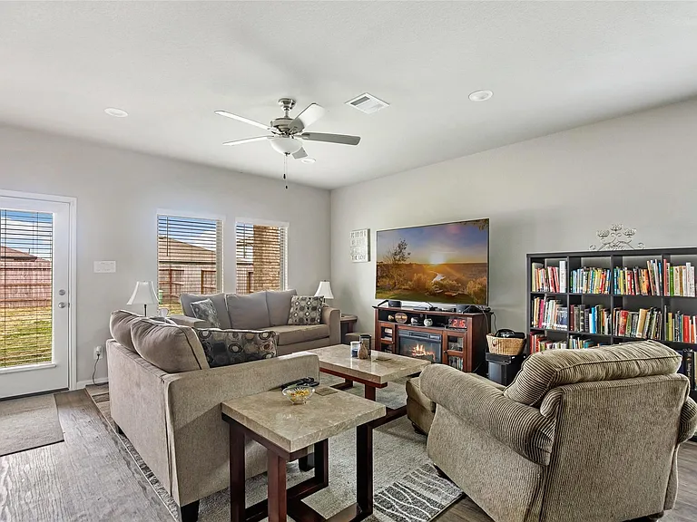 3427 Parker Trace Dr — Photo 14