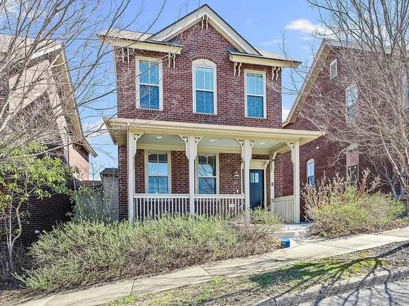 1852 N Meridian Dr, Fayetteville, AR 72701