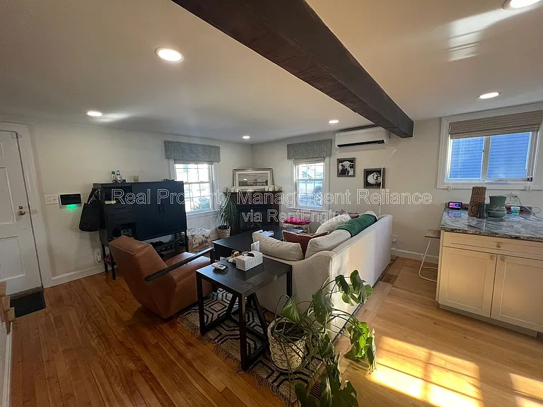 76 Granite St — Photo 5