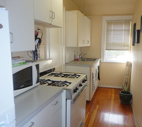 5th image of 678 Willis Ave