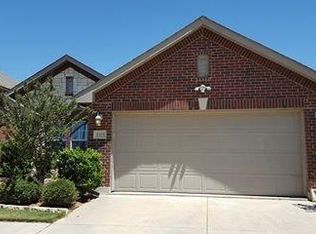 2101 Burnside Dr, Fort Worth, TX 76177