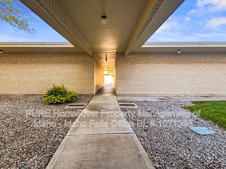 1830 Balboa Dr #K — Photo 16