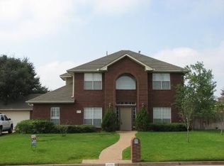 2216 W Briargate Dr, Bryan, TX 77802