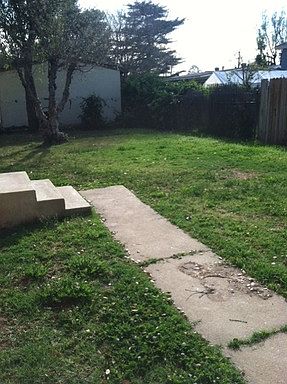3rd image of 200 S Barranca Ave